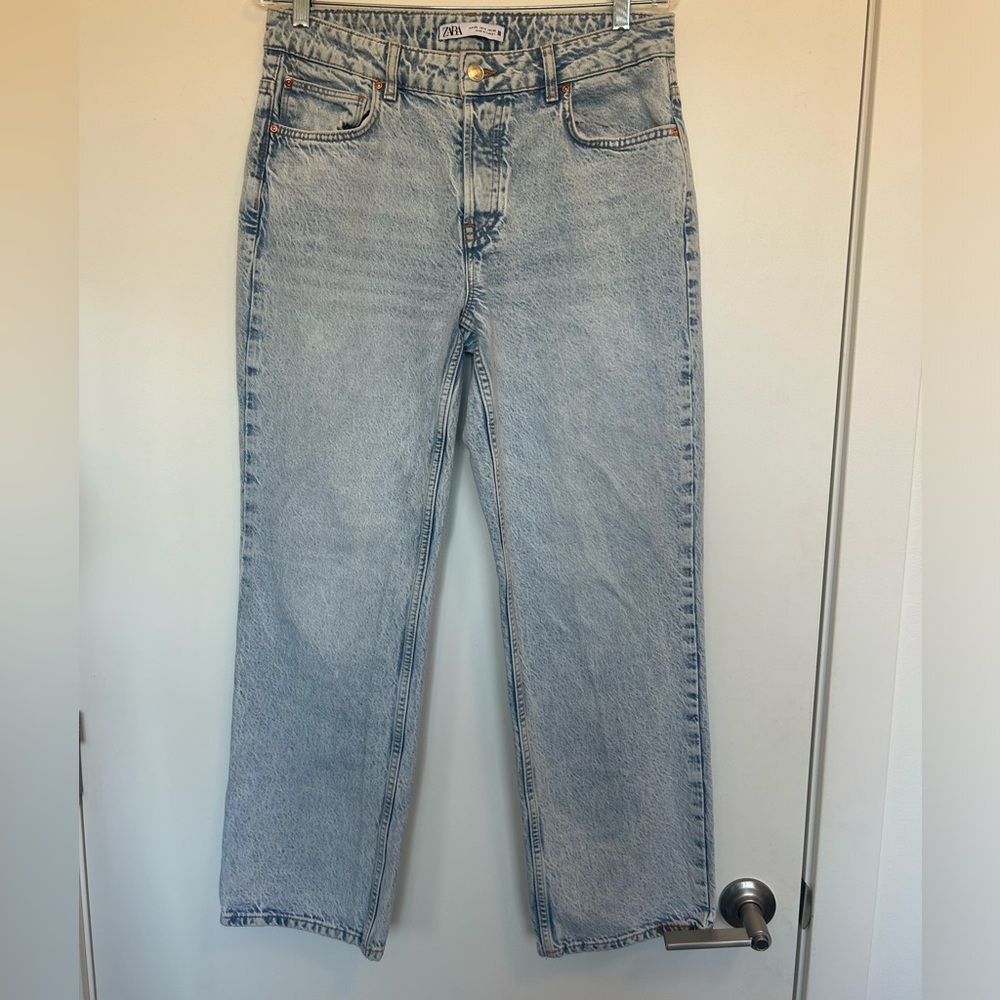 Zara straight leg jeans size 8